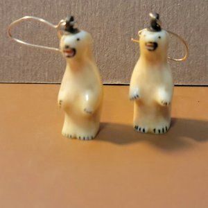 Antique Polar Bear dangling earrings (bone)